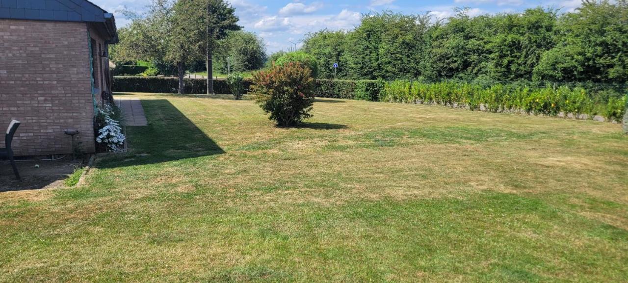 Maison De Campagne Bièvre Exterior foto